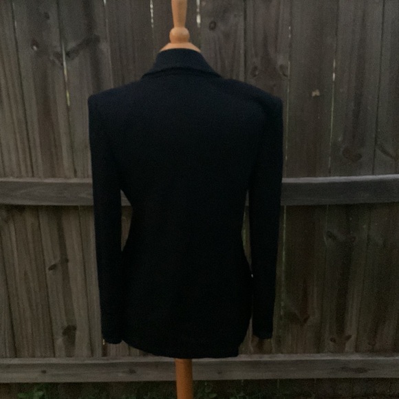 St. John Collection long sweater/jacket, size 8 - Picture 9 of 9